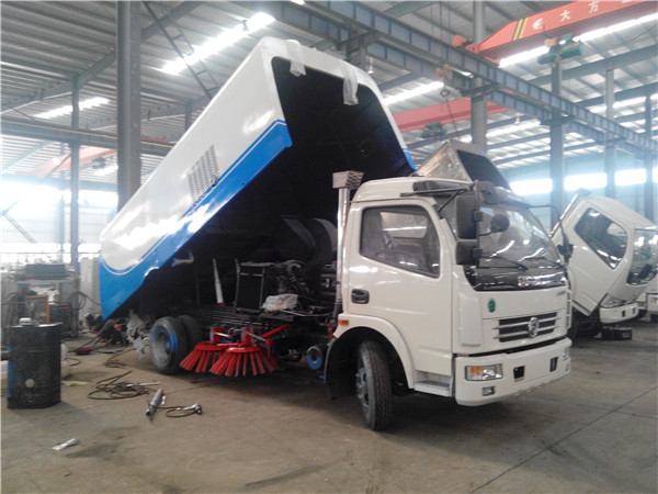 忻州东风多利卡道路清扫车生产厂家