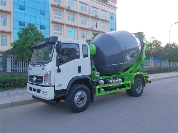 自贡大运小型混凝土运输车在哪买