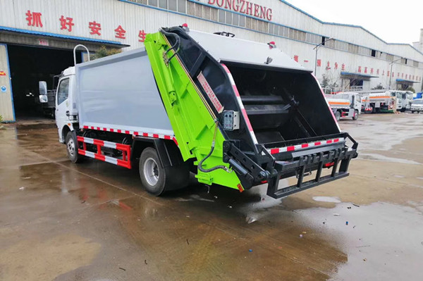 上海东风8吨压缩垃圾车多少钱一辆